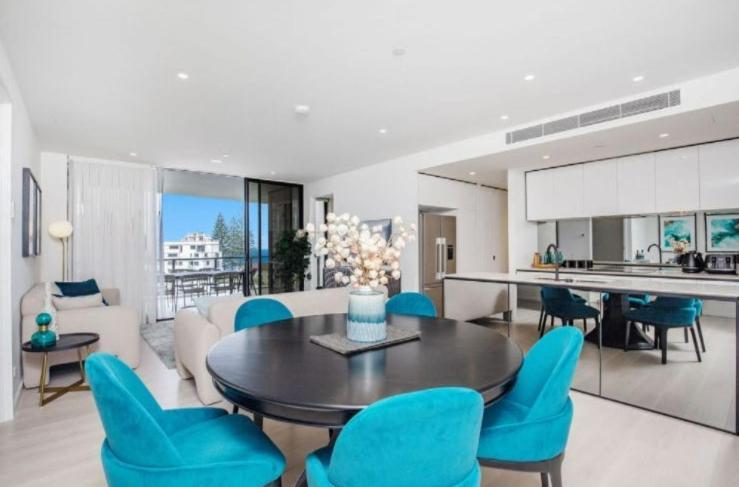 Magnoli - Hosted By Burleigh Letting