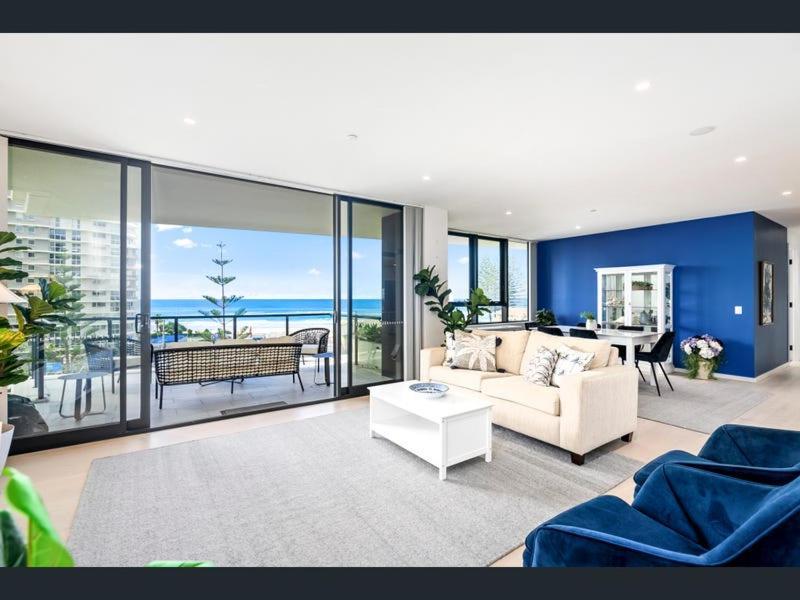 Magnoli - Hosted By Burleigh Letting